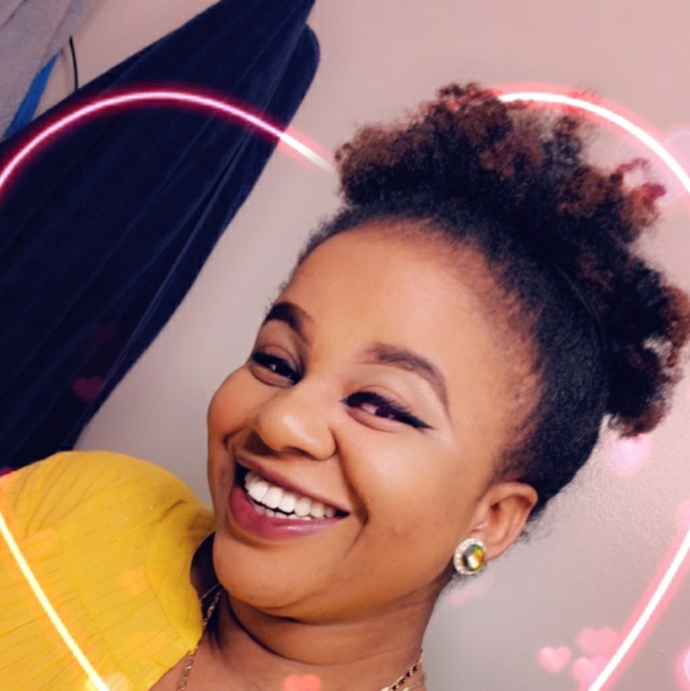 Meet your Posher, Esther